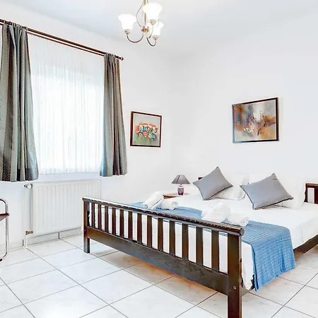 Polymnia Villa Kaligata